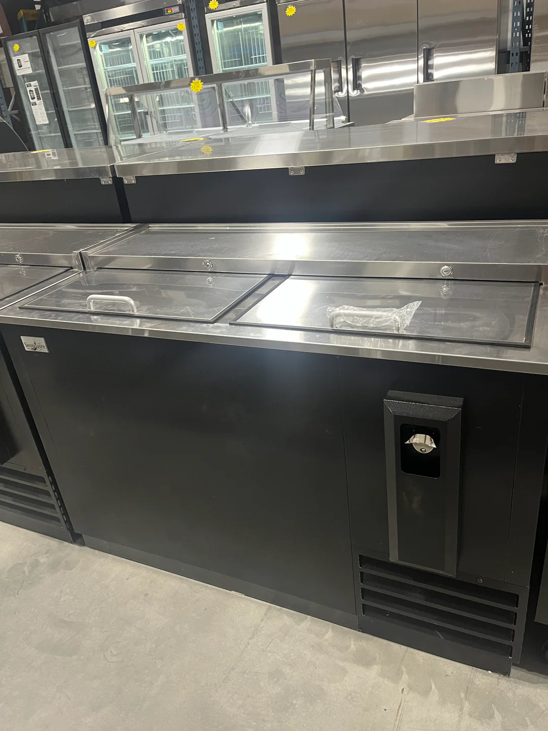 Seoulaire 50" Bottle Cooler