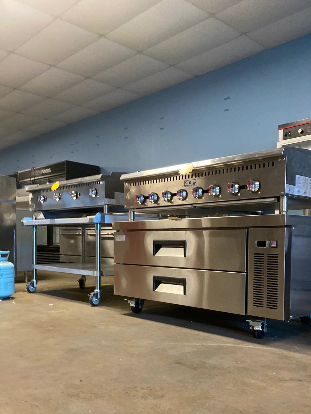 CES 52" Chef Base